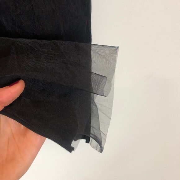 NWT Cosmopolitan Lisa Black Sheer Back Tee - Picture 6 of 6